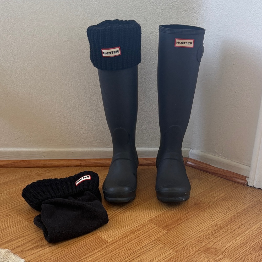 Hunter Black Knee-High Boots with Knit Cuffs - Size US 6